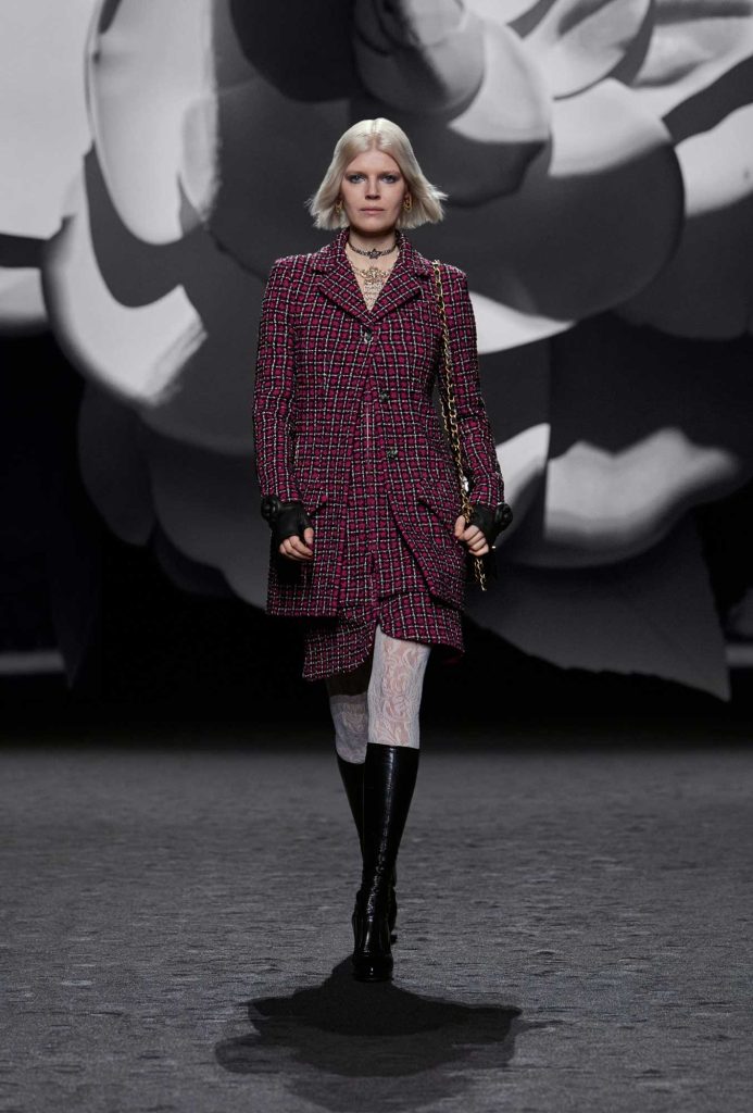 Paris Fashion Week FW23: Camellias Are In Full Bloom At Chanel - Grazia  Singapore