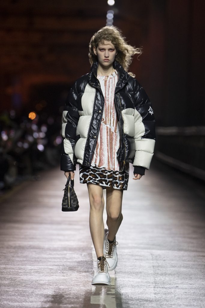 Louis Vuitton showed its Pre-Fall 2023 collection from Seoul's iconic  Jamsugyo Bridge