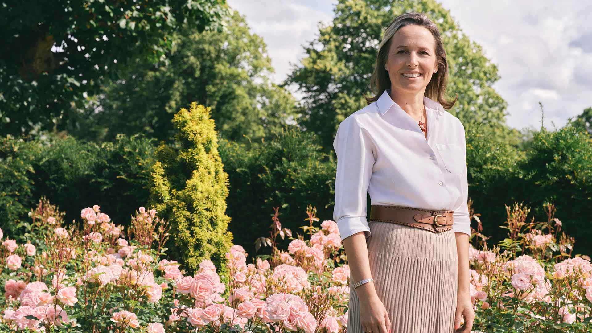 How Van Cleef & Arpels Keeps Its Floral Icons Fresh for a New Generation