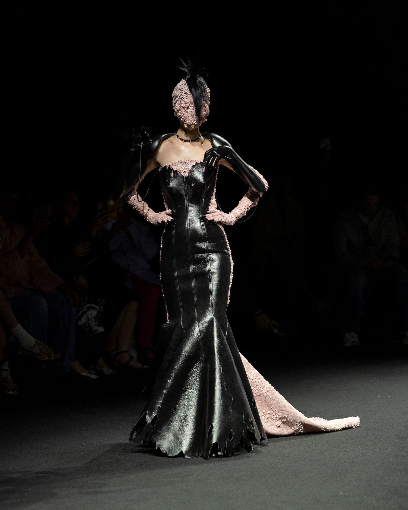 Robert Wun Fall/Winter 2025 haute couture show - Paris Fashion Week