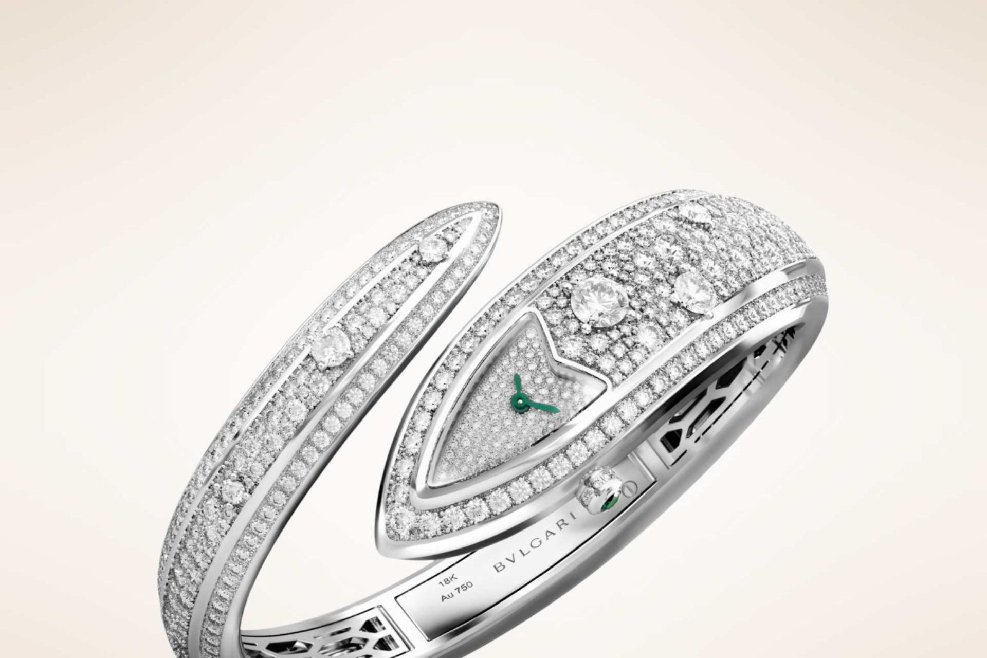 Bangle watches are back in style. Discover why this sculptural, jewellery-meets-timepiece trend is the must-have accessory for 2025.