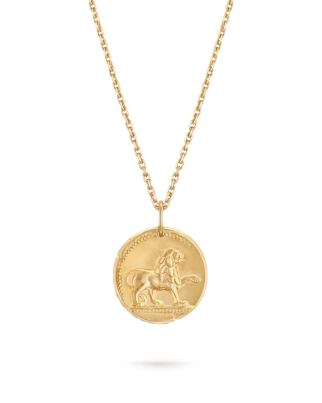 Celebrate Leo season with bold, brilliant jewellery and watches—from lion-inspired rings to timepieces built to shine.