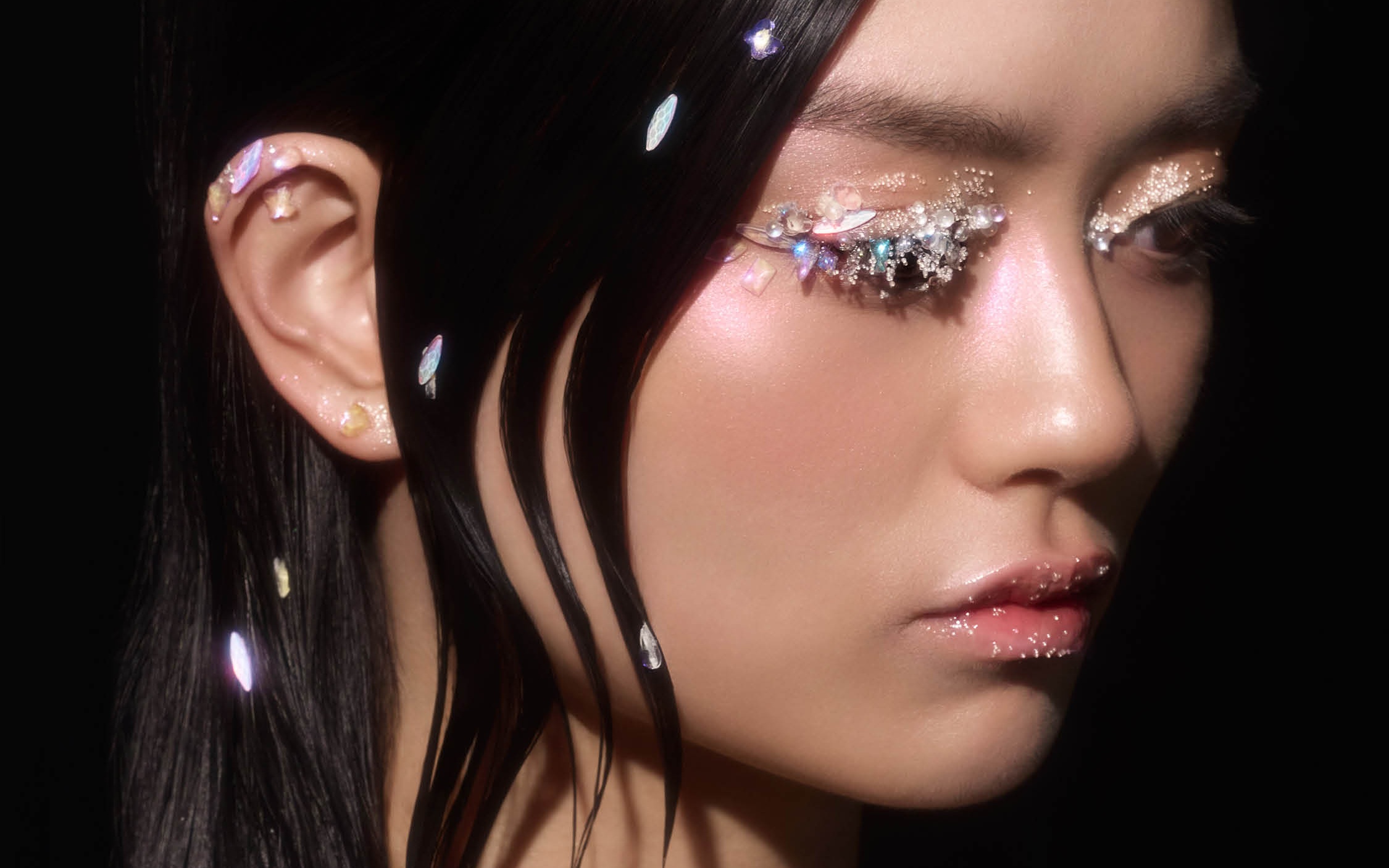 If you've come looking for beauty inspiration, look no further than glittery pink makeup looks, ferocious claws and dazzling skin.