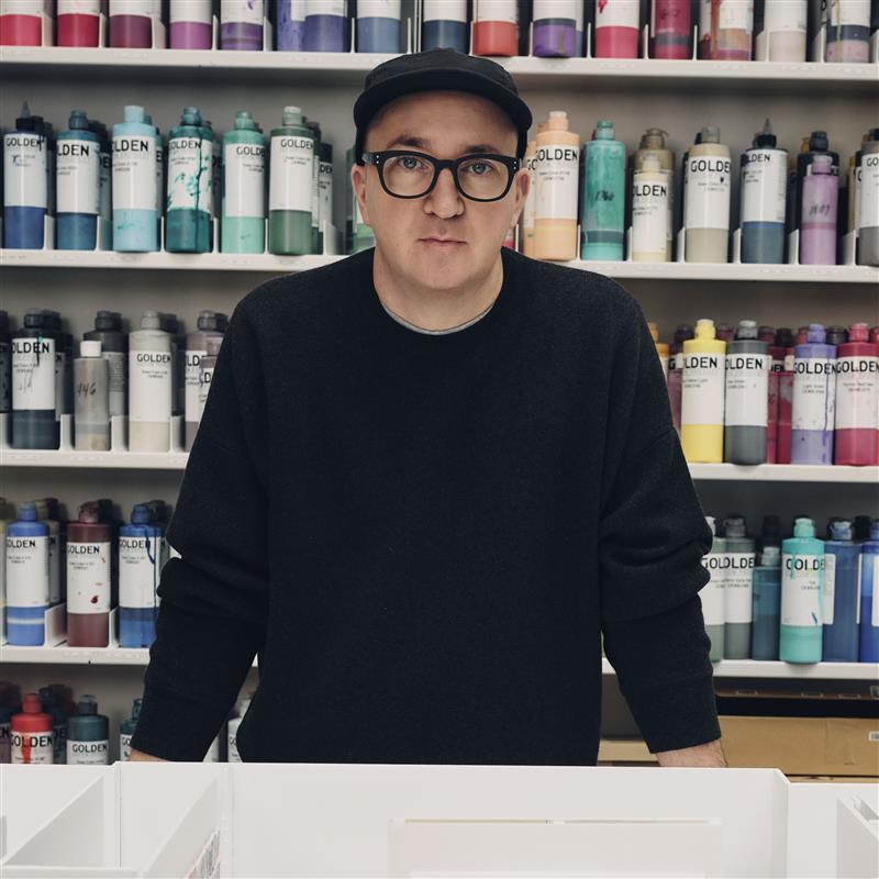 Global apparel retailer Uniqlo has just unveiled its first Artist In Residence: contemporary American artist KAWS. Discover more here.
