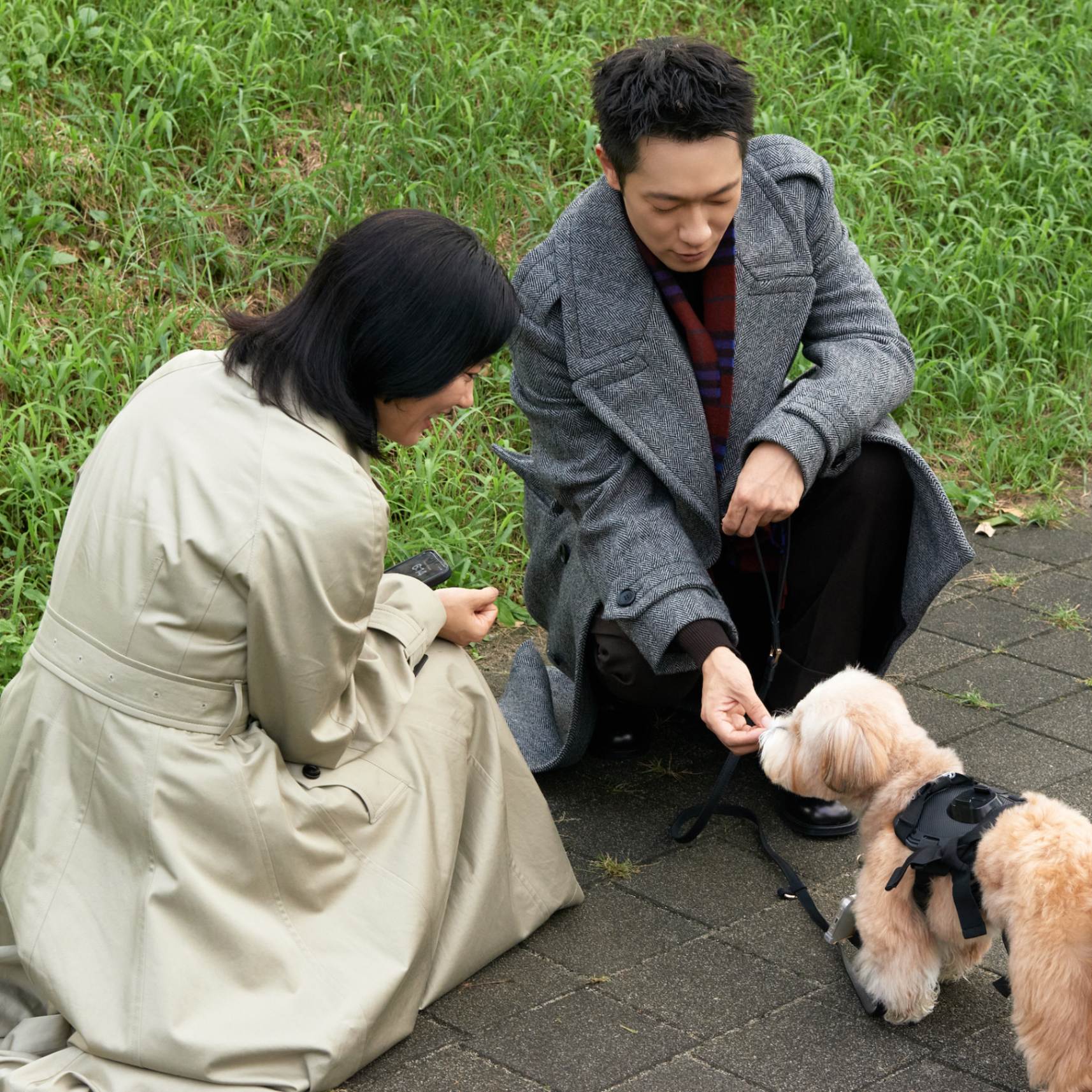 Asami Mizukawa and Son Sukku (Photo: Burberry)