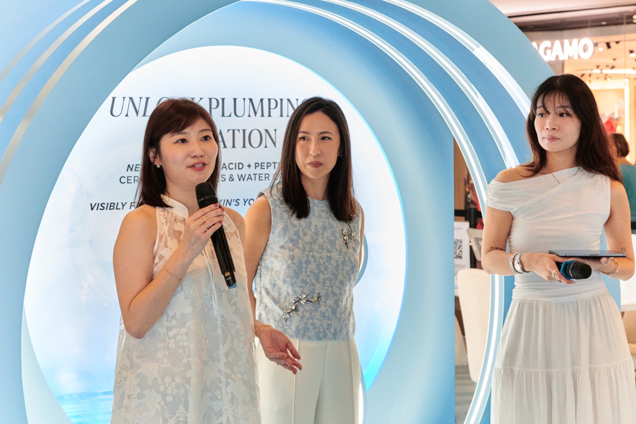 On World Mental Health Day, GRAZIA Singapore hosted a revitalising afternoon of beauty and wellness in partnership with Elizabeth Arden, showcasing the Hyaluronic Acid + Peptides Ceramide Collection.
