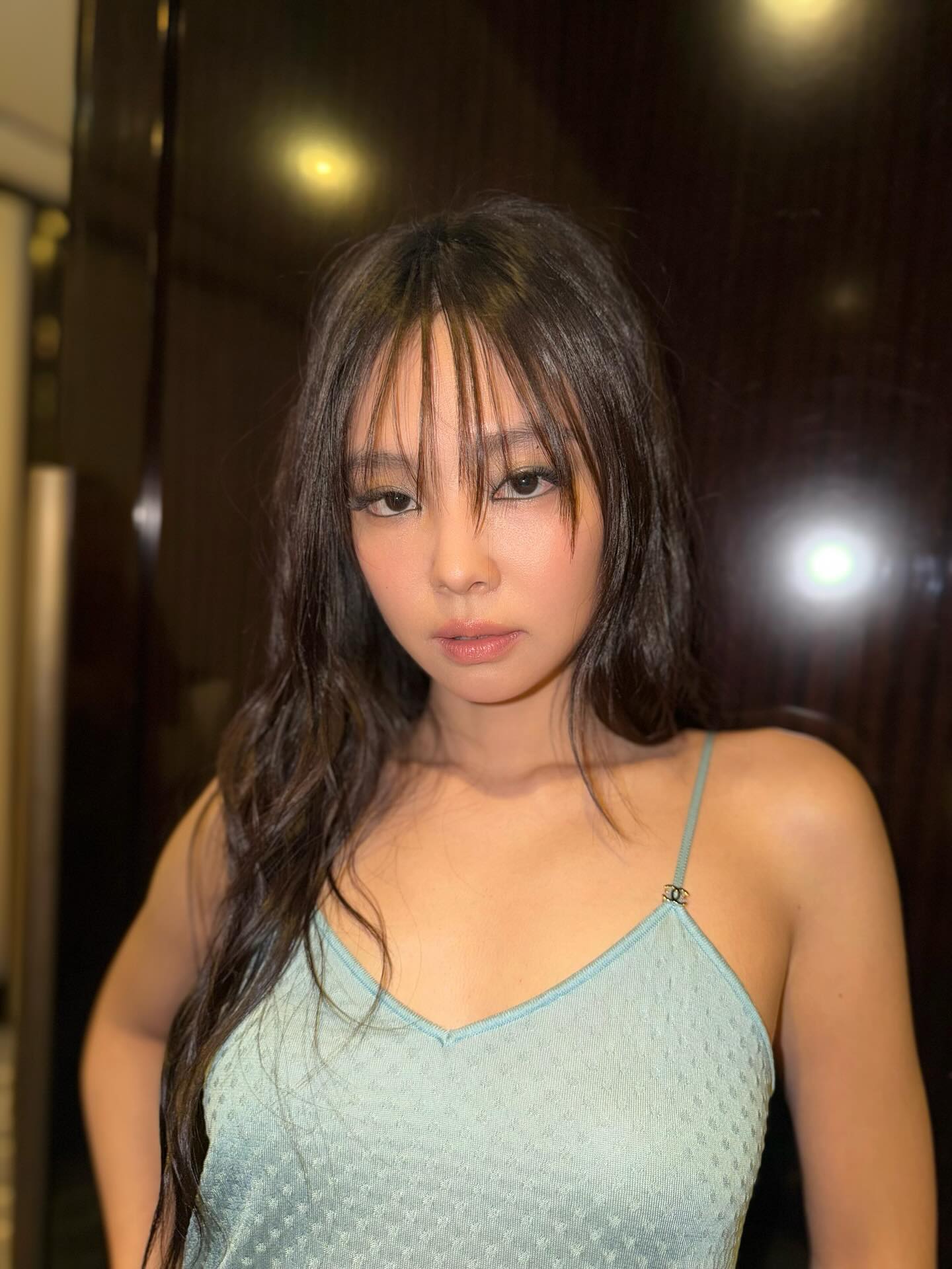 From Jennie Kim to Faye Peraya, celebrities are proving that the smoky eye makeup trend is timeless, bewitching and oh so simple to wear