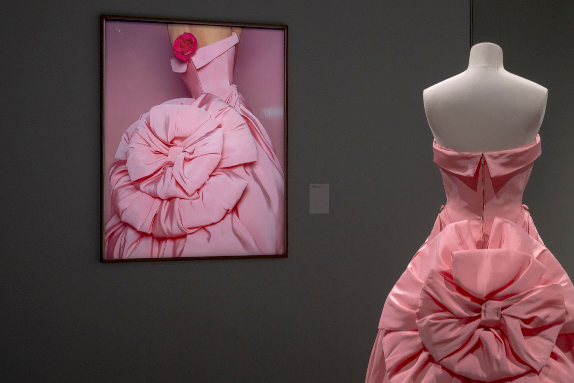 Opéra Bouffe short evening dress in pink faille, from Dior's Autumn/Winter 1956 haute couture collection